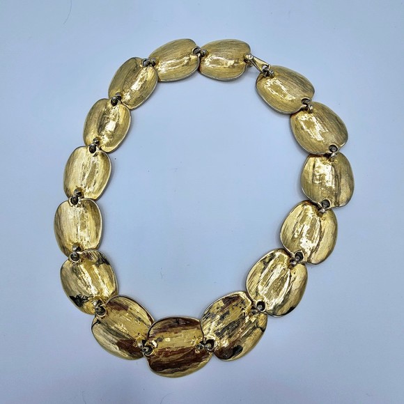 Vintage Petal Necklace Choker Goldtone Statement Estate Jewelry 17" - Picture 8 of 9